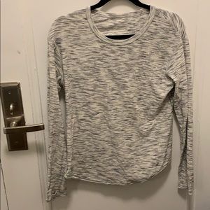 Lululemon grey long sleeve shirt